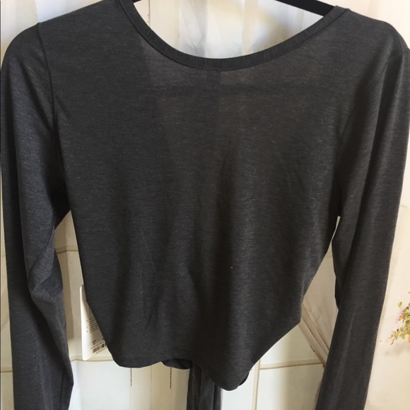 NWT HEATHERED BLACK LULULEMON TIED TO IT WRAP 10 - Picture 3 of 6